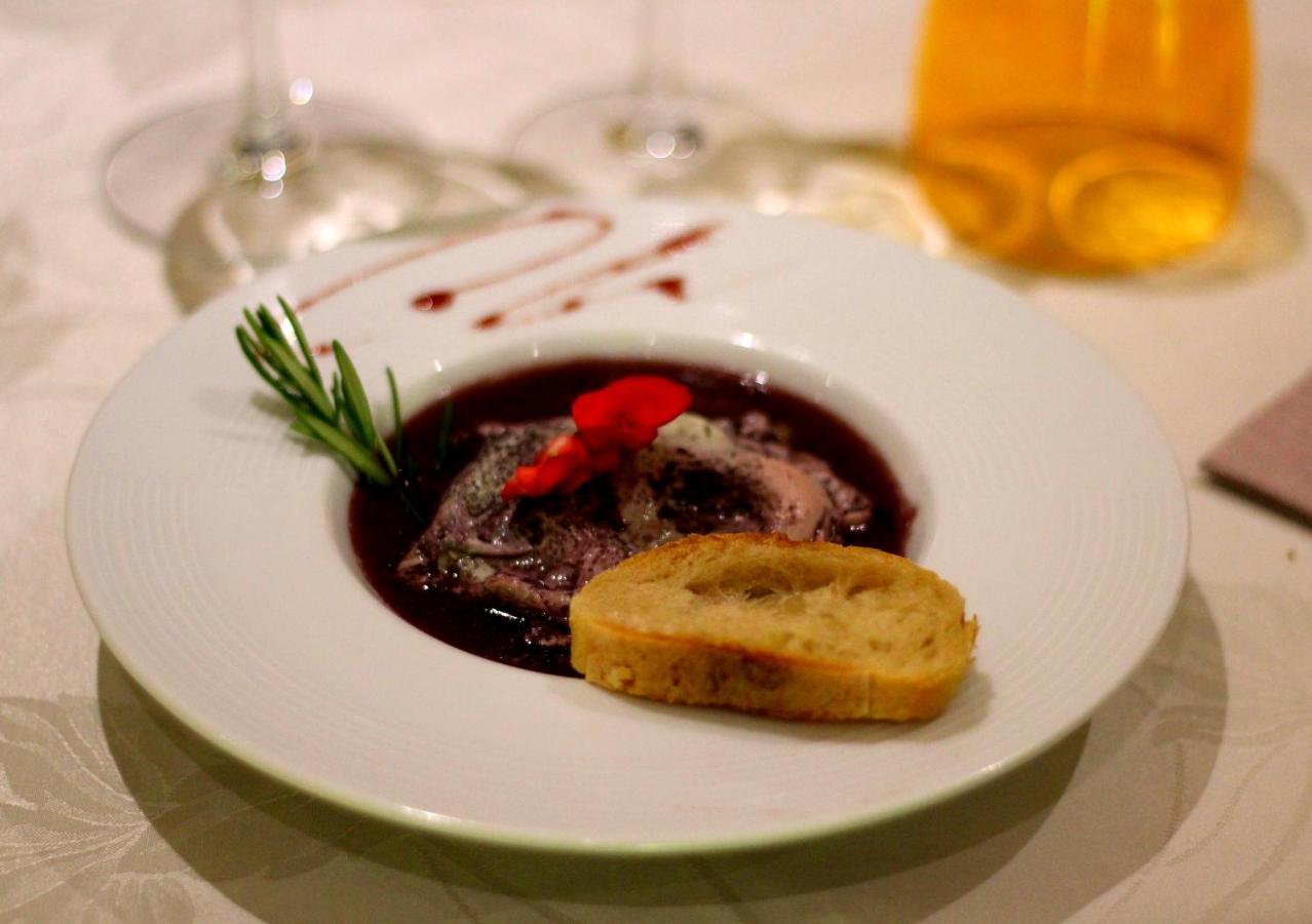 Logis Hotel Restaurant & Pizzeria Vuillot Кюизо Экстерьер фото