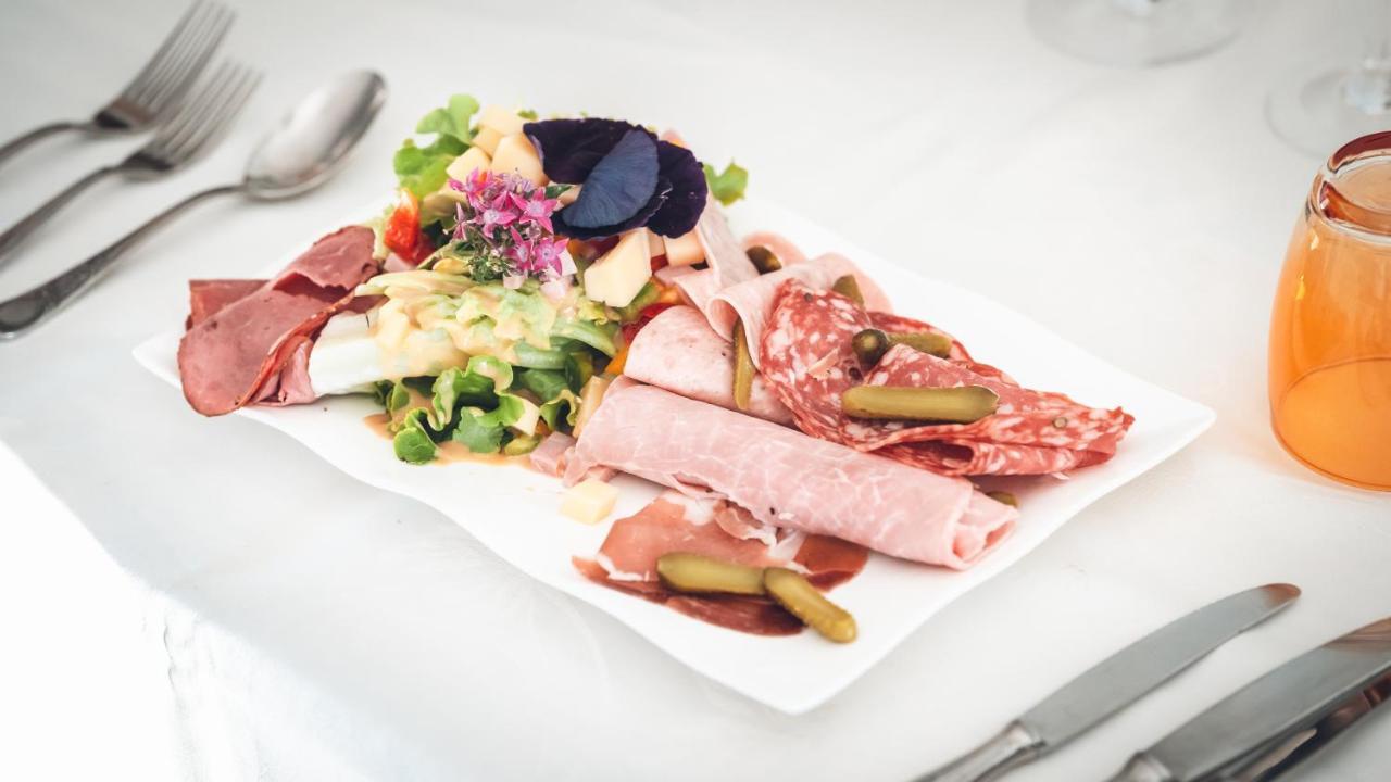 Logis Hotel Restaurant & Pizzeria Vuillot Кюизо Экстерьер фото
